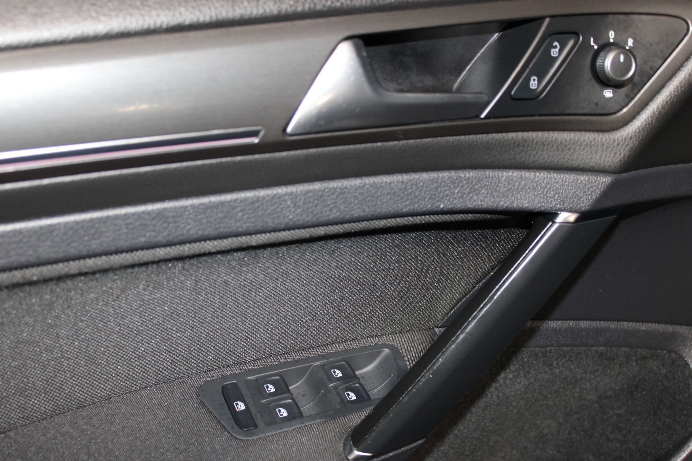 Used 2018 Volkswagen GTI S FWD image 11