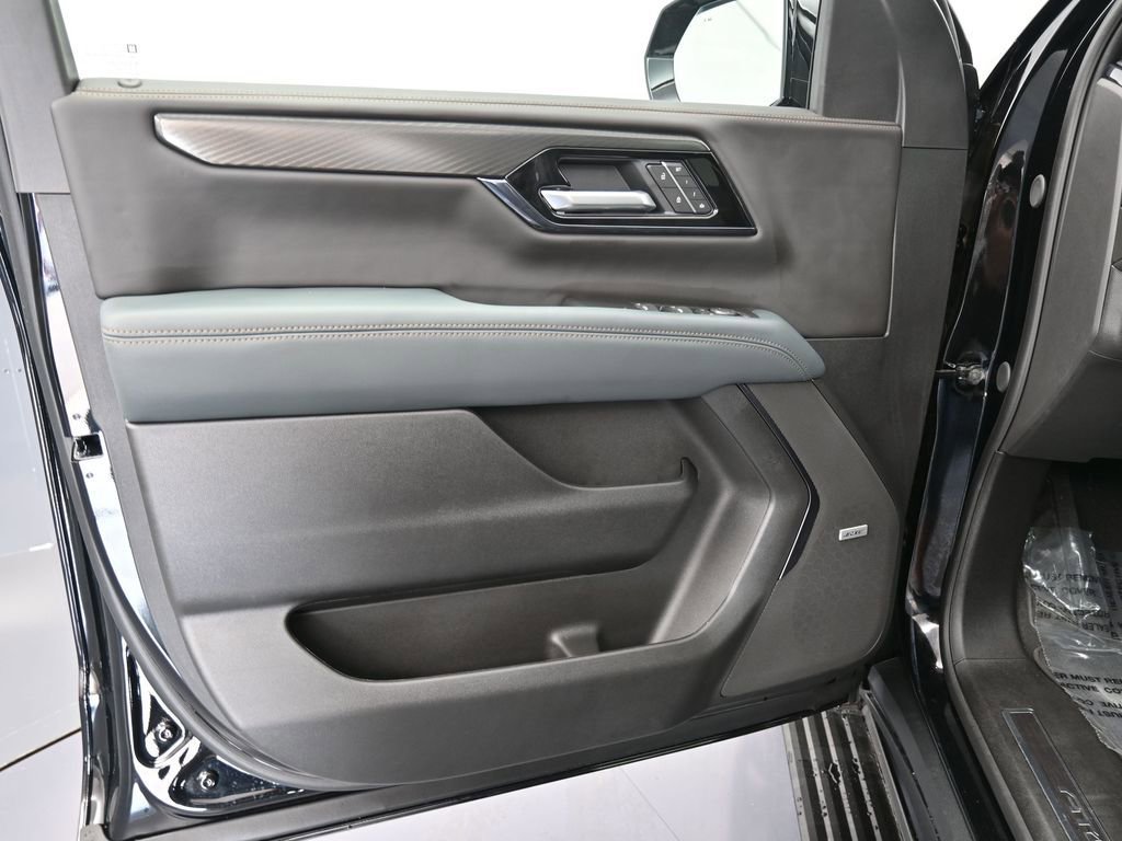 New 2025 GMC Yukon XL AT4 w/ AT4 Premium Plus Package image 20