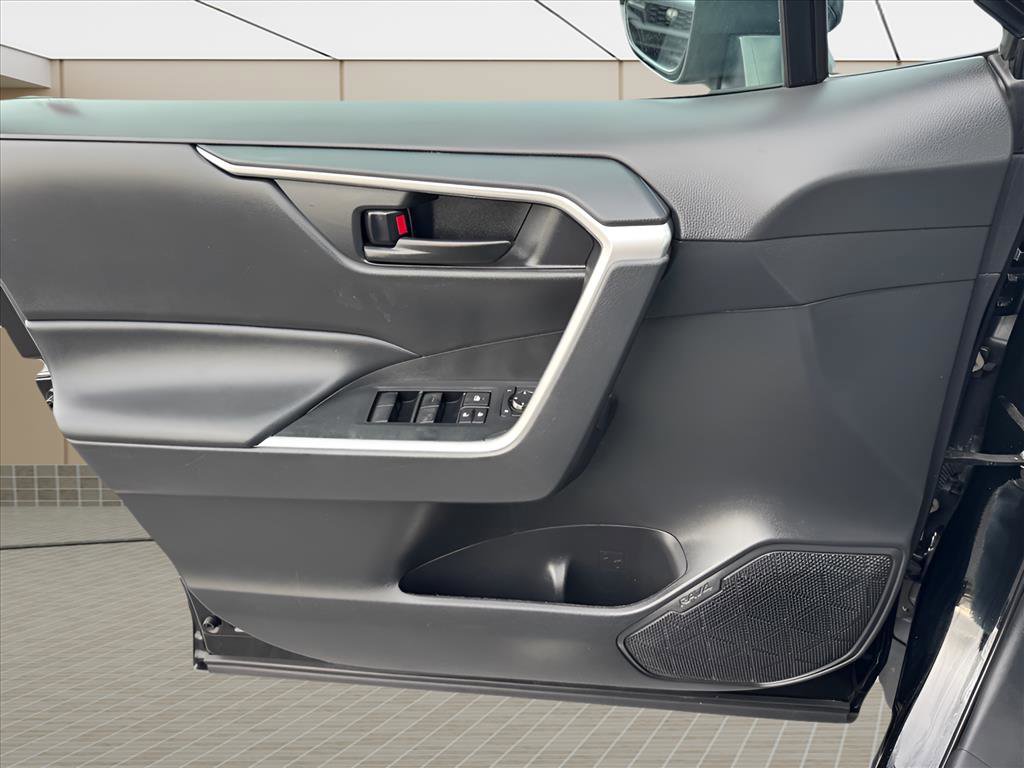 Used 2024 Toyota RAV4 LE image 19