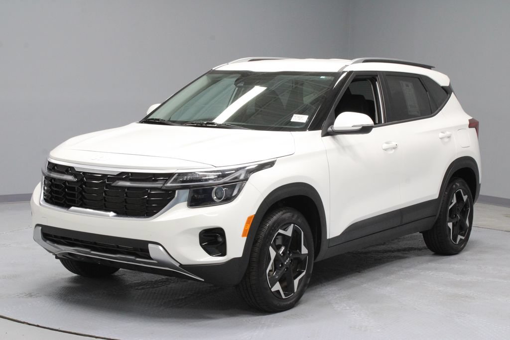 Used 2025 Kia Seltos S AWD/4WD image 6