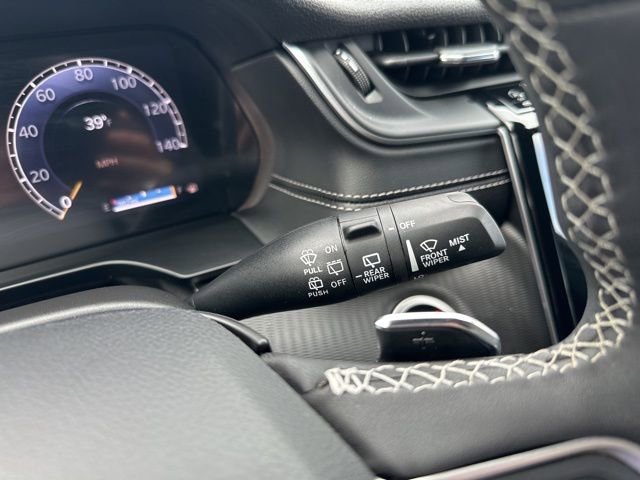 Used 2025 Jeep Grand Cherokee Altitude AWD/4WD image 22