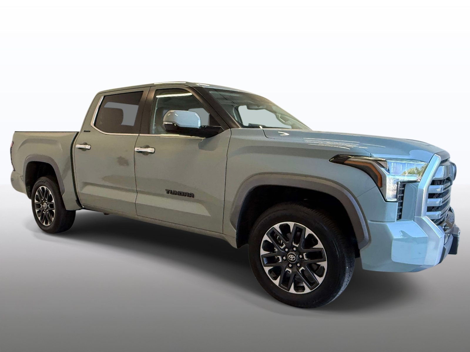 Used 2024 Toyota Tundra Limited AWD/4WD image 9