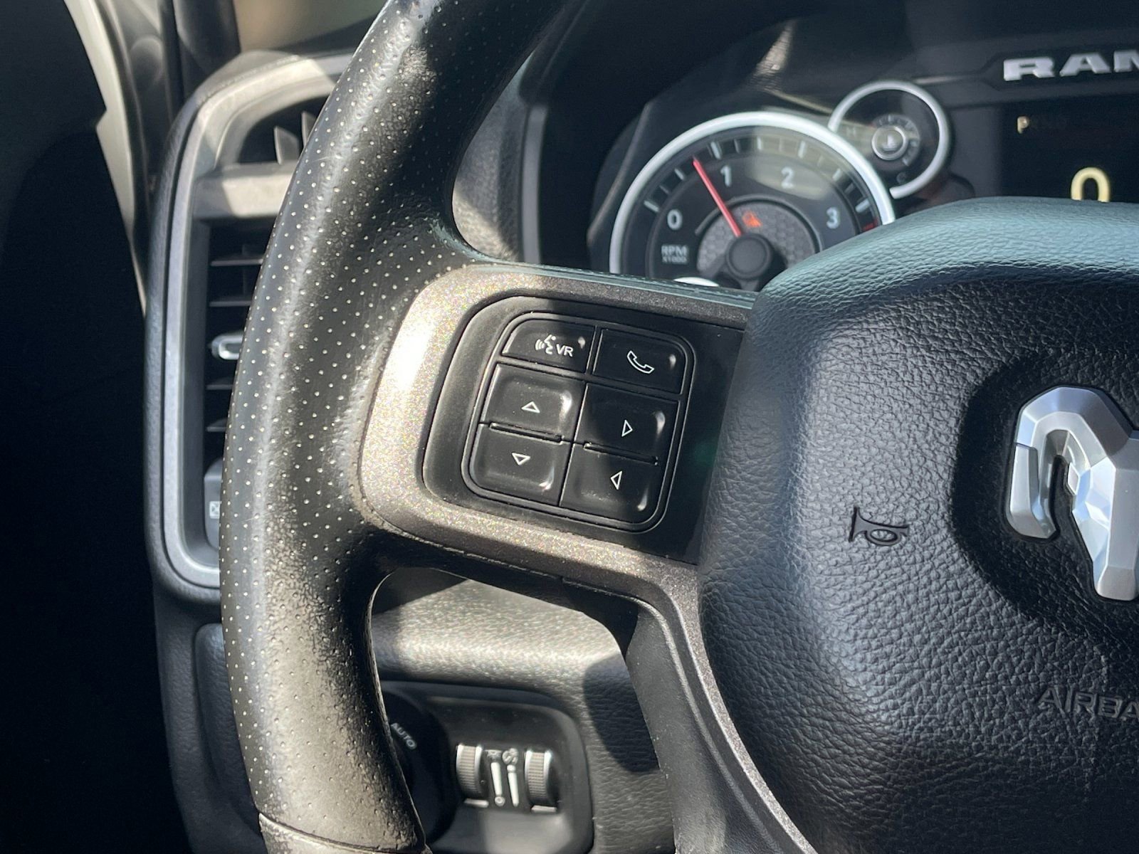 Used 2020 RAM 2500 Tradesman w/ Chrome Appearance Group image 25