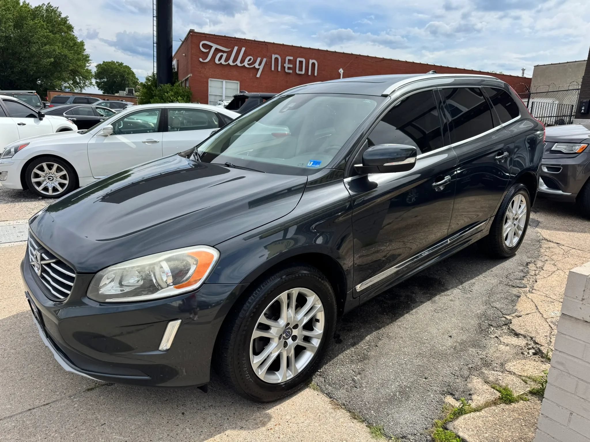 Used 2016 Volvo XC60 T5 Premier FWD image 7