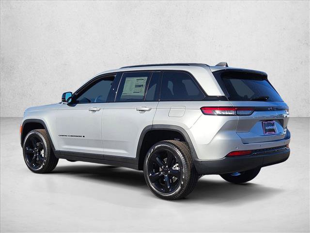 New 2025 Jeep Grand Cherokee Limited w/ Black Appearance Package RWD image 9