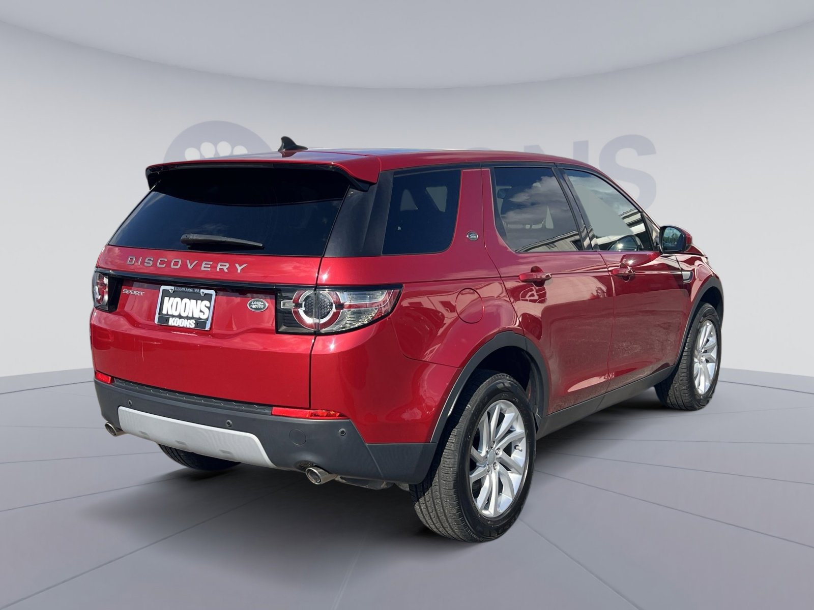 Used 2016 Land Rover Discovery Sport HSE image 11
