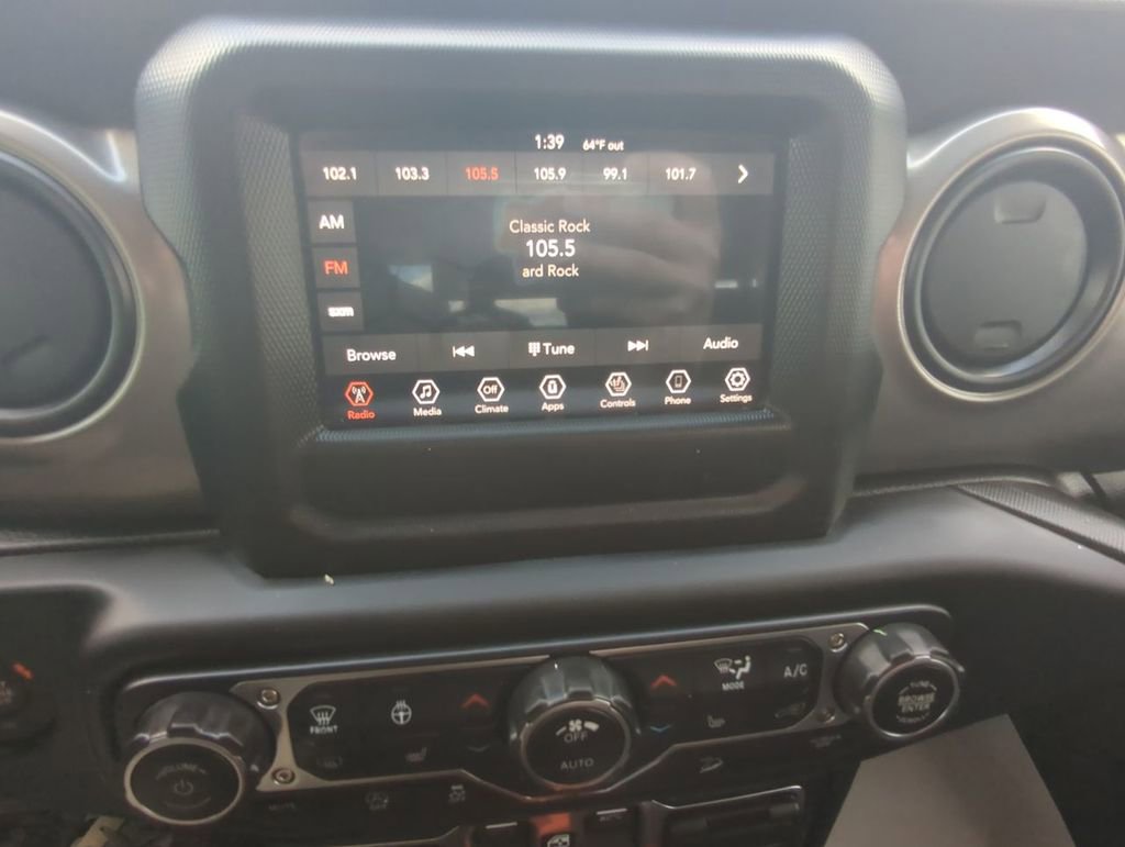 Used 2019 Jeep Wrangler Unlimited Sport S AWD/4WD image 17