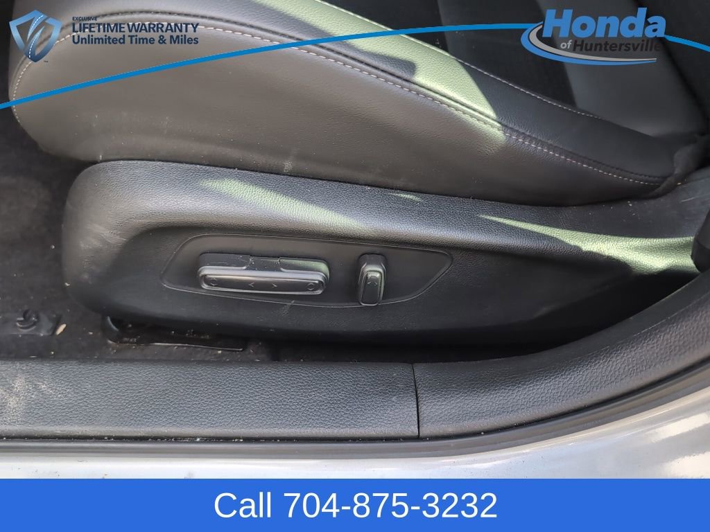 Used 2024 Honda Civic Touring image 22