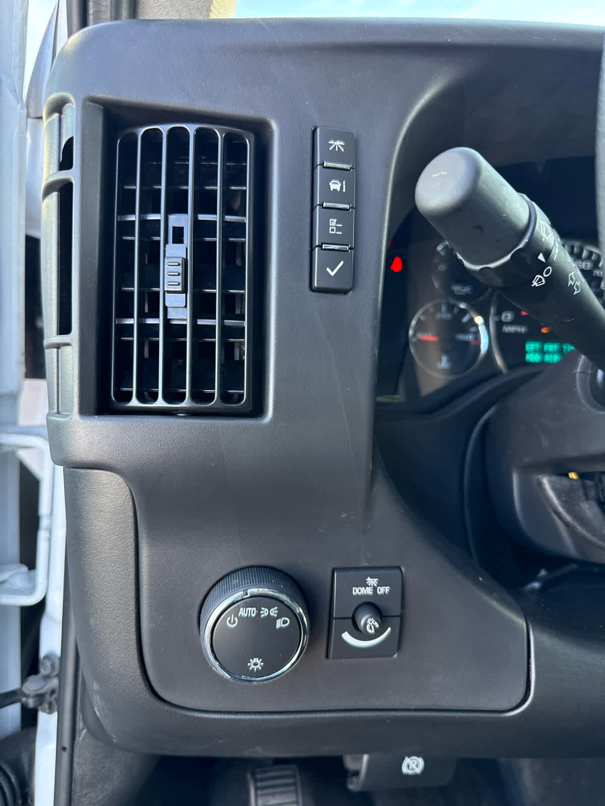 New 2025 GMC Savana 2500 w/ Driver Convenience Package image 24