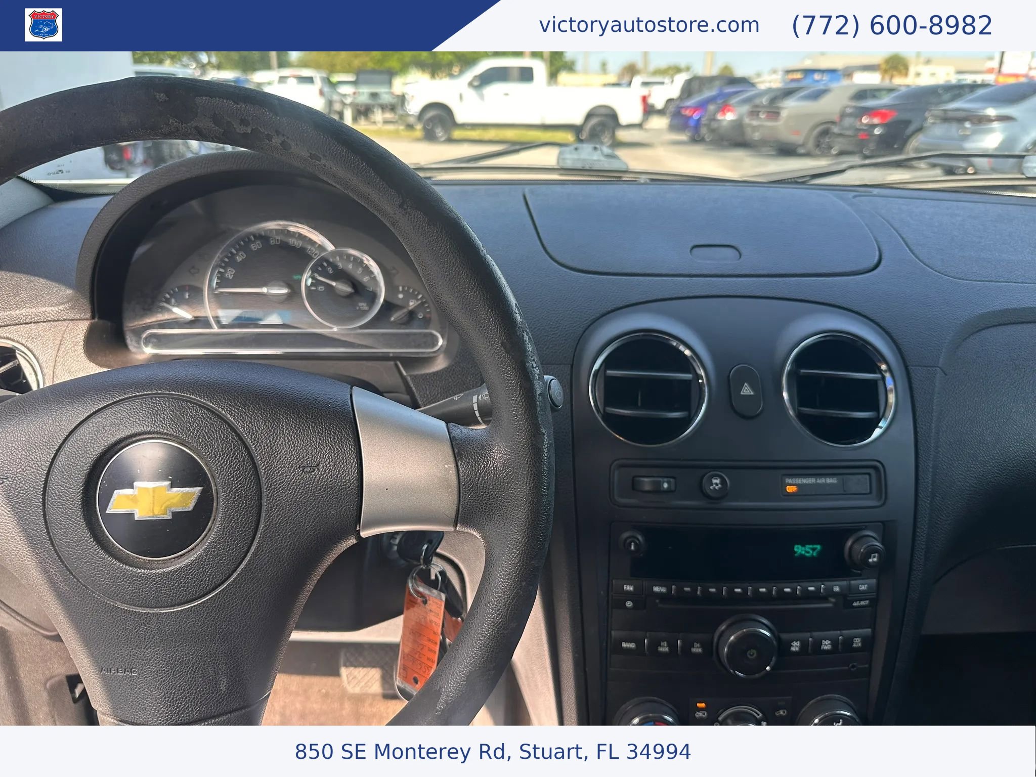 Used 2011 Chevrolet HHR LT FWD image 16