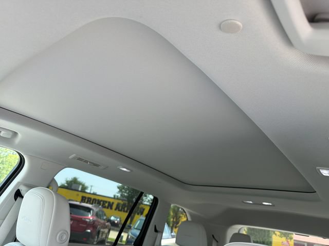 New 2026 Buick Enclave Avenir w/ Super Cruise Package FWD image 15
