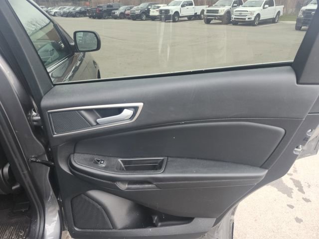 Used 2024 Ford Edge SEL w/ Convenience Package image 13