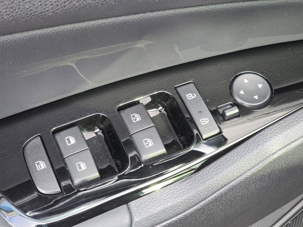 Used 2024 Kia Sportage SX Prestige image 24