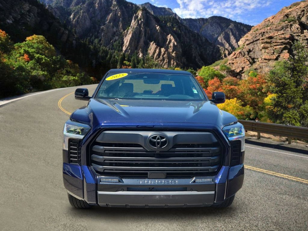 Used 2025 Toyota Tundra Limited AWD/4WD image 6