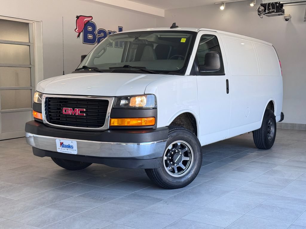Used 2023 GMC Savana 3500 w/ Driver Convenience Package RWD image 2