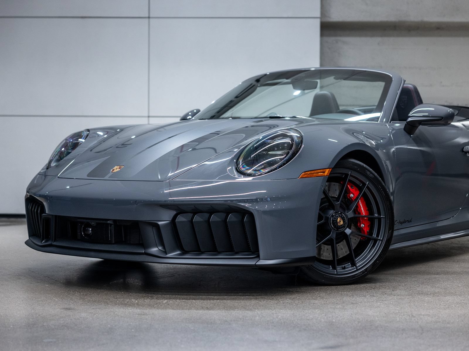 Certified 2026 Porsche 911 Carrera GTS RWD image 24