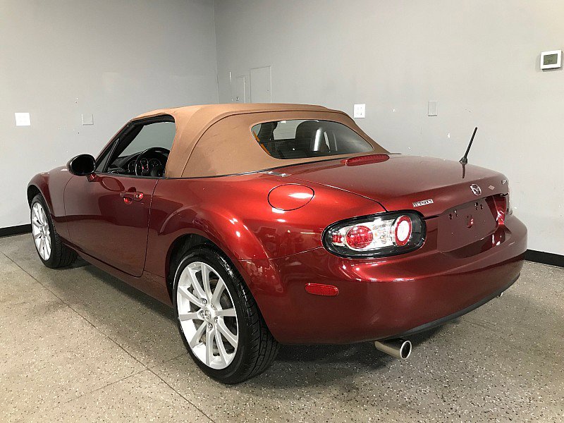 Used 2008 MAZDA MX-5 Miata Grand Touring w/ Premium Pkg RWD image 10
