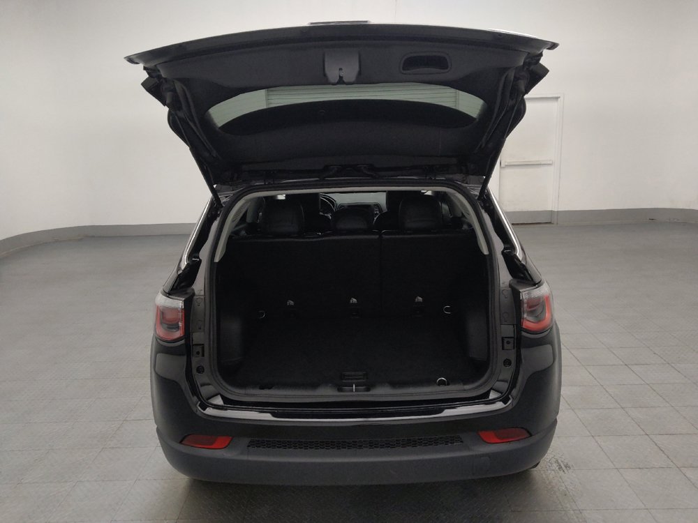 Used 2020 Jeep Compass Latitude FWD image 29