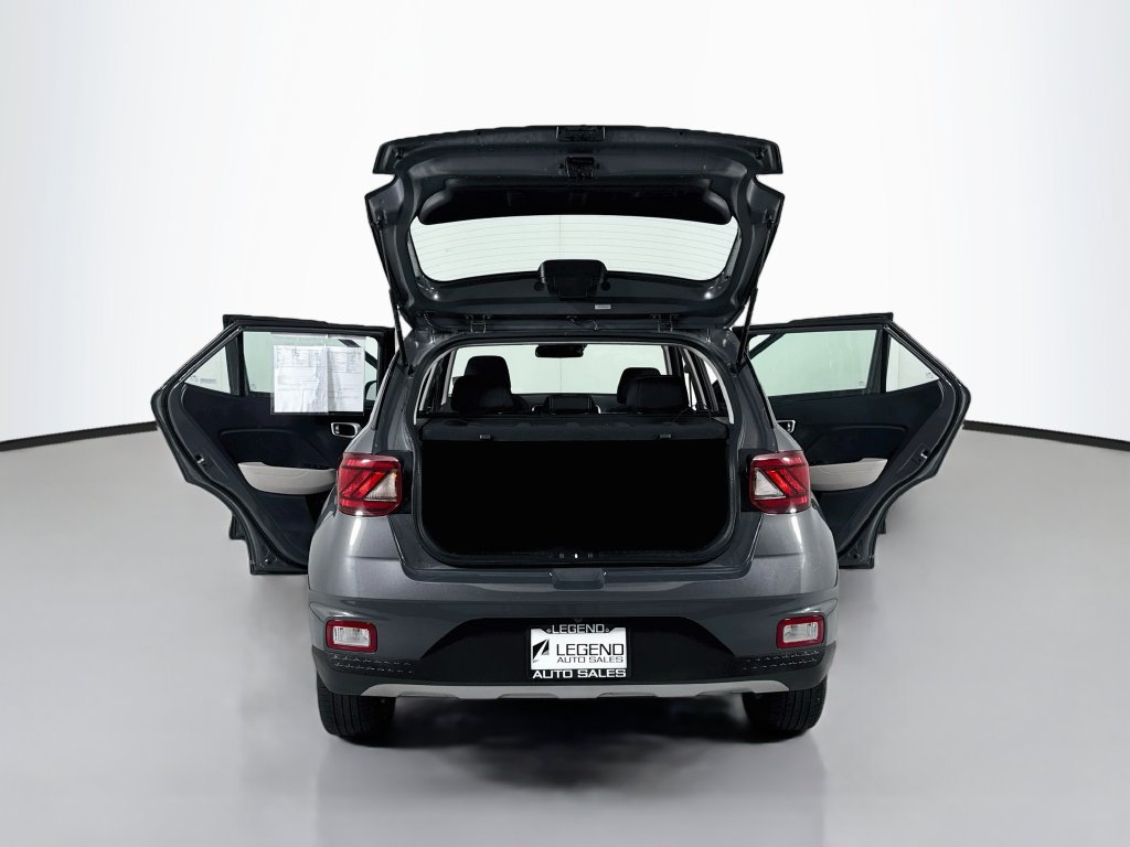 Used 2025 Hyundai Venue SEL FWD image 22