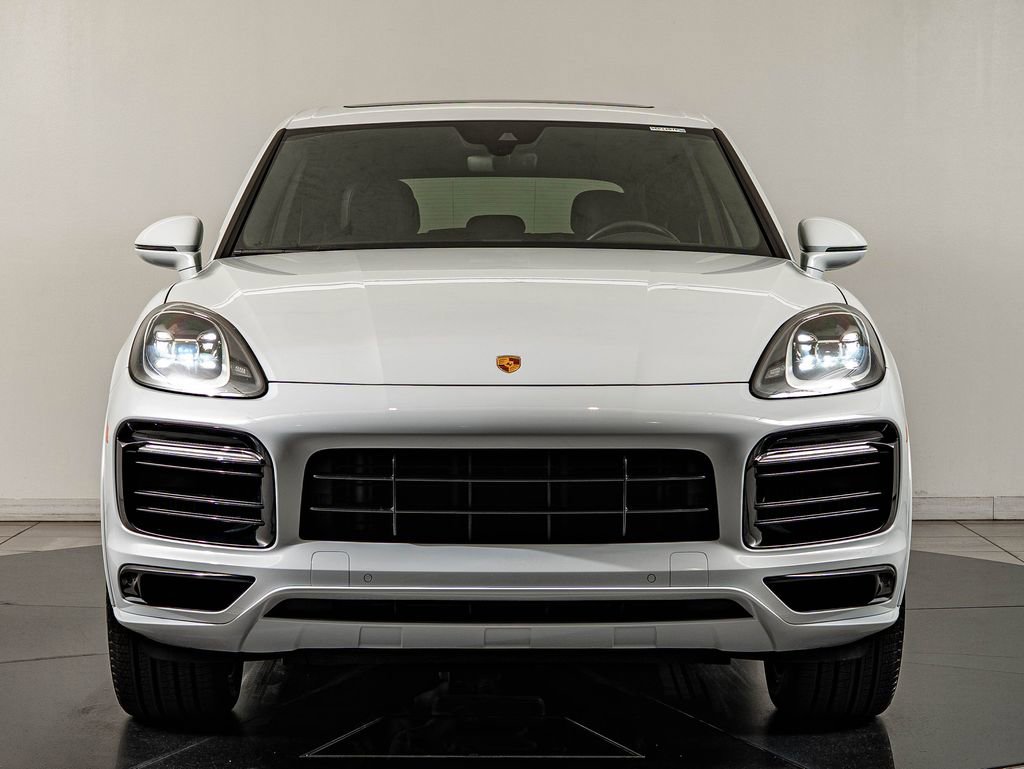 Certified 2023 Porsche Cayenne Platinum Edition image 11