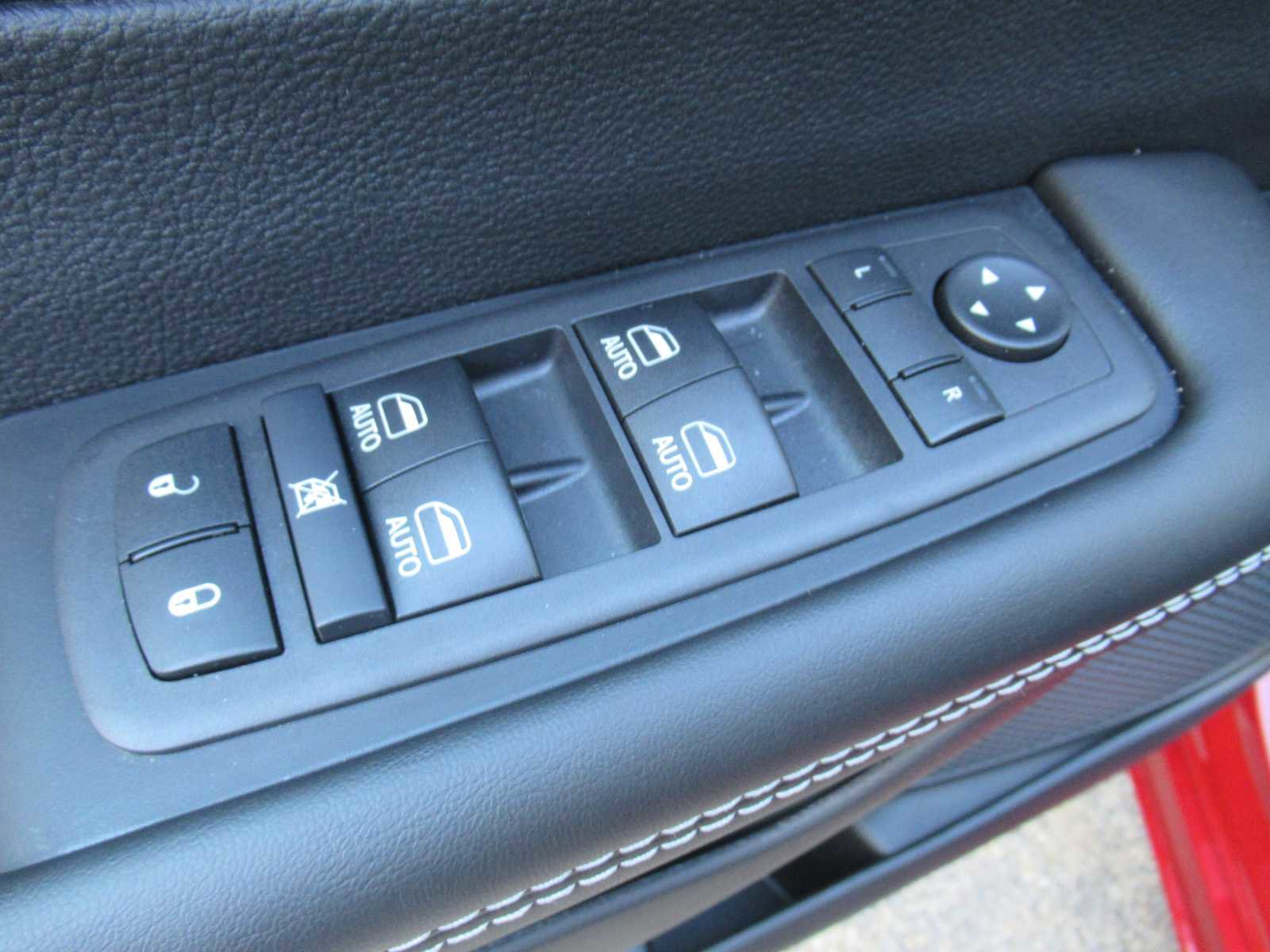 New 2026 Chrysler Pacifica Select image 18