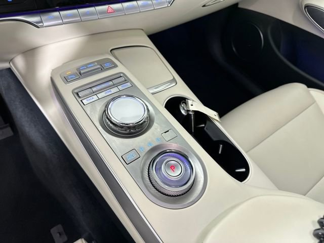 Used 2023 Genesis Electrified GV70 Advanced image 21