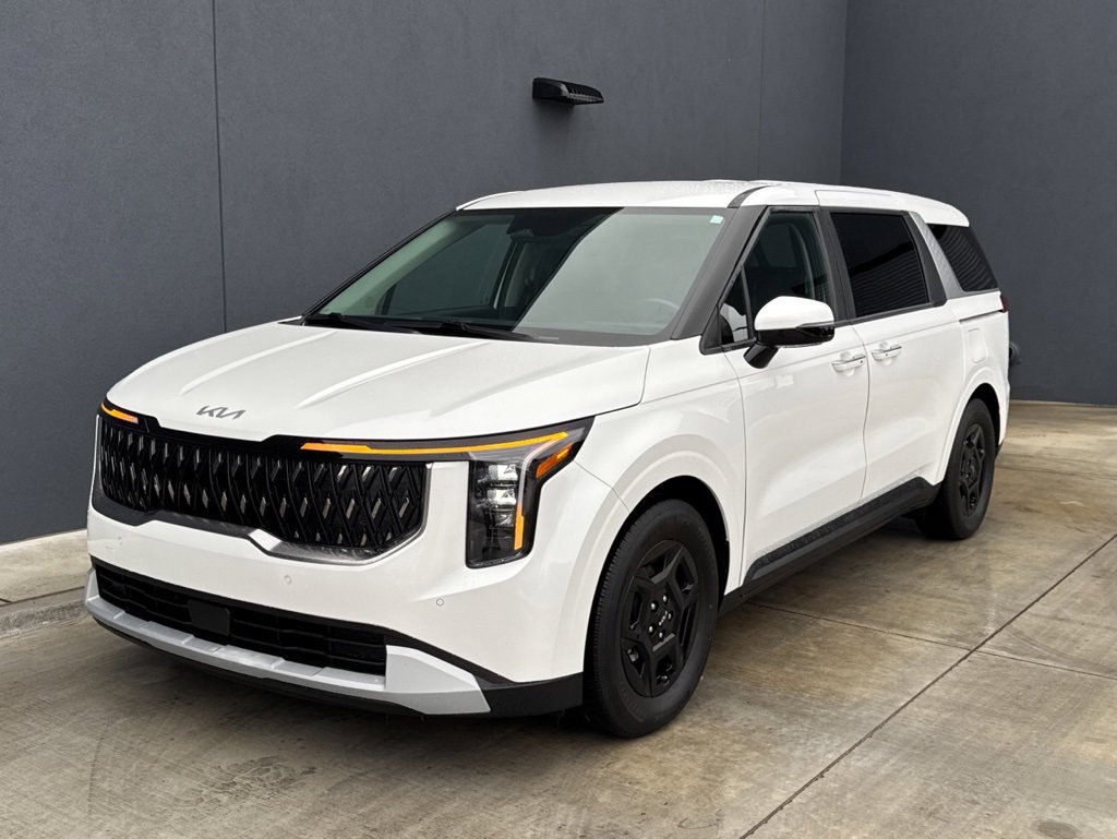 Used 2025 Kia Carnival