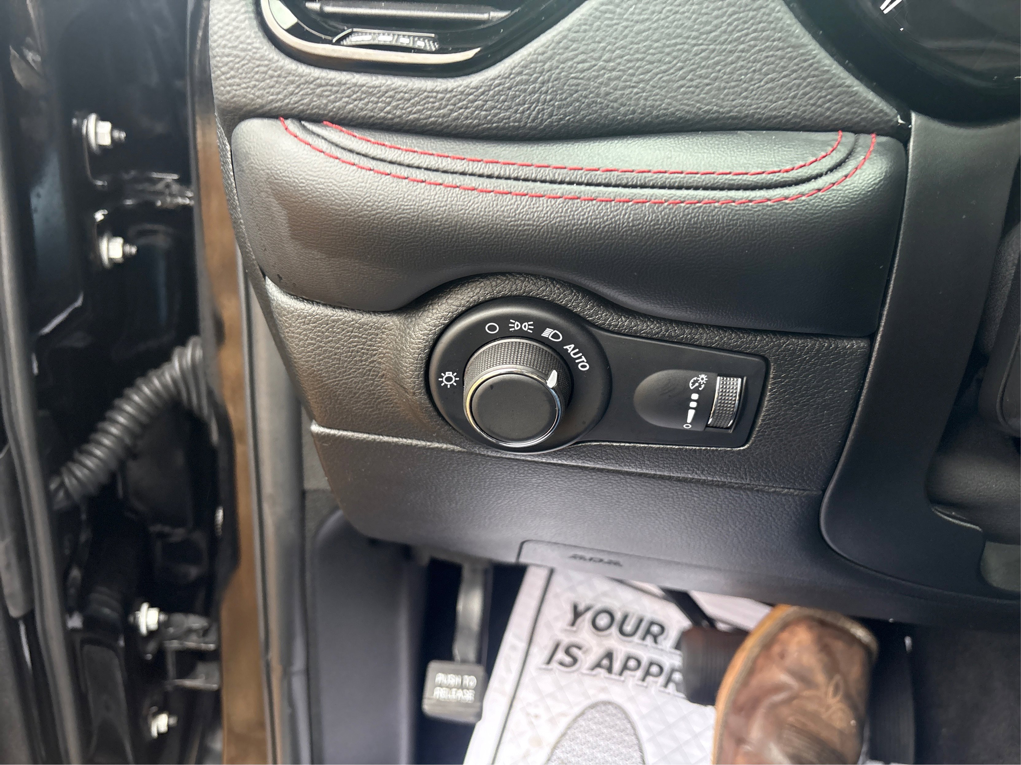 Used 2024 Dodge Durango GT image 15