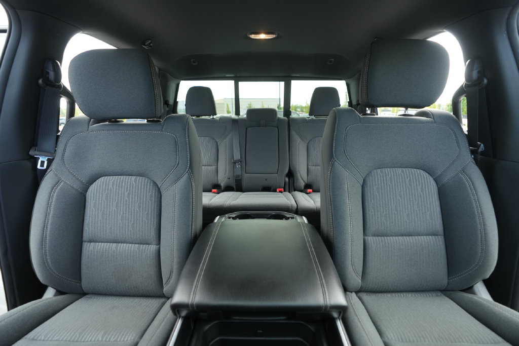 Used 2022 RAM 1500 Big Horn AWD/4WD image 38