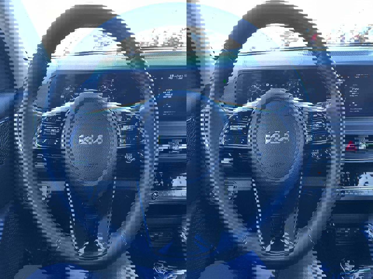 Certified 2024 Kia Seltos X-Line image 17