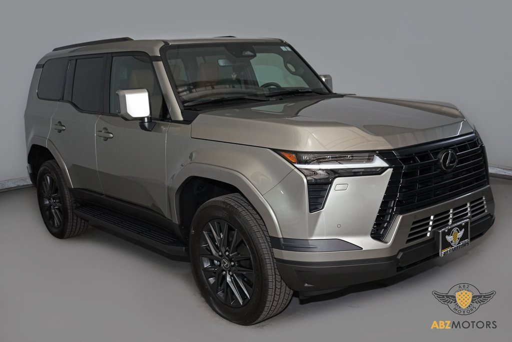 Used 2025 Lexus GX 550 image 2