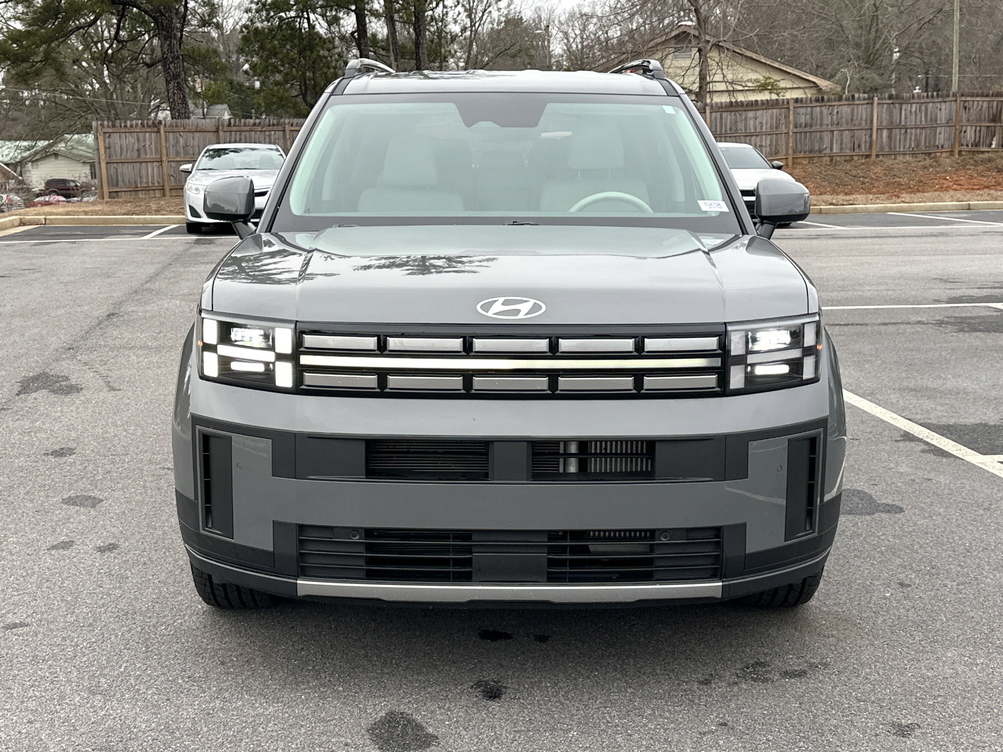 Used 2024 Hyundai Santa Fe SEL image 2