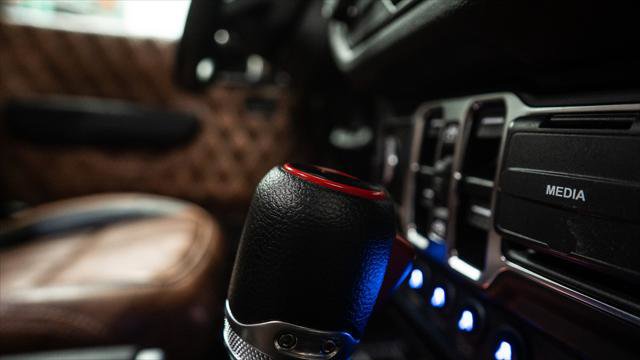 Used 2025 Jeep Gladiator Sport image 47