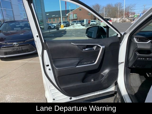 Used 2022 Toyota RAV4 XLE w/ Convenience Package image 12