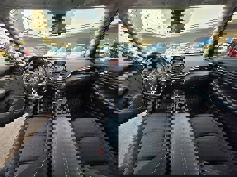 Used 2022 Nissan Altima 2.5 S image 12