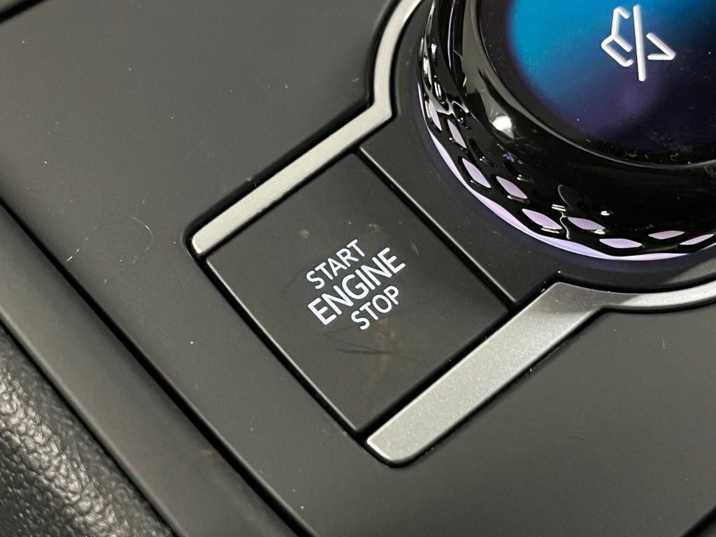 New 2026 Volkswagen Tiguan SE R-Line image 17