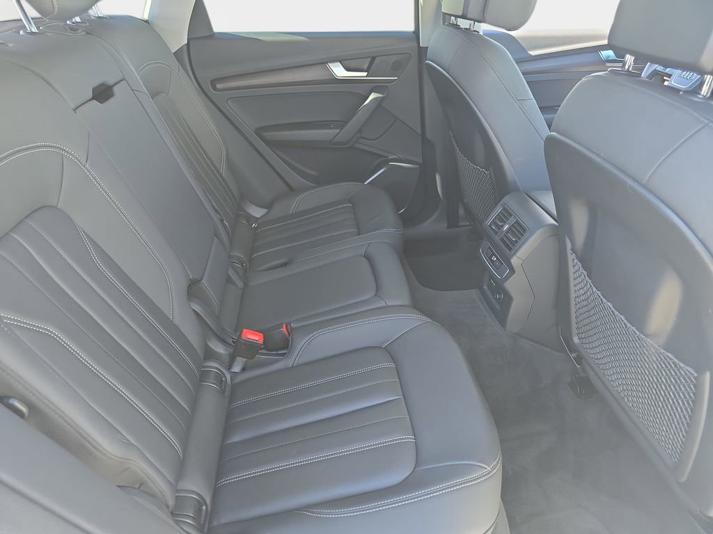 Used 2021 Audi Q5 2.0T Premium image 13