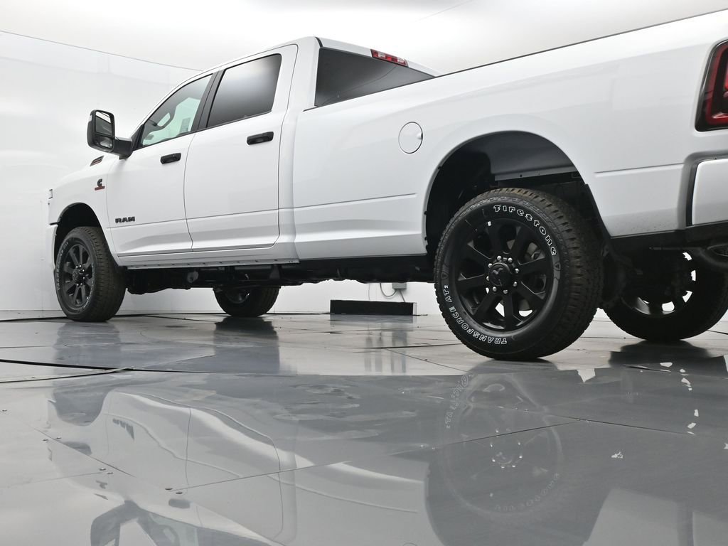 New 2026 RAM 3500 Big Horn AWD/4WD image 46