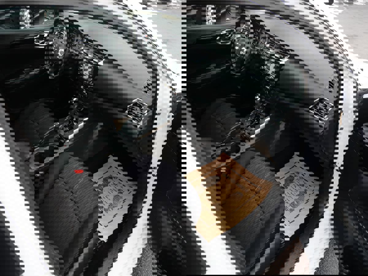 Used 2018 Nissan Sentra SV image 26