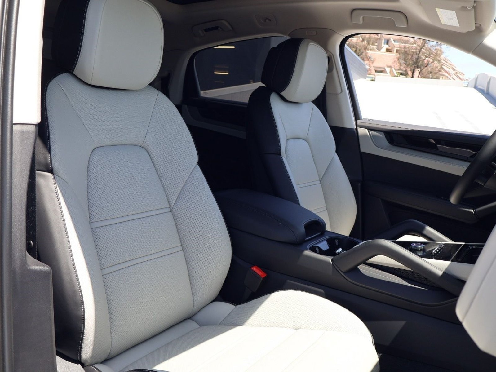 New 2026 Porsche Cayenne S AWD/4WD image 24