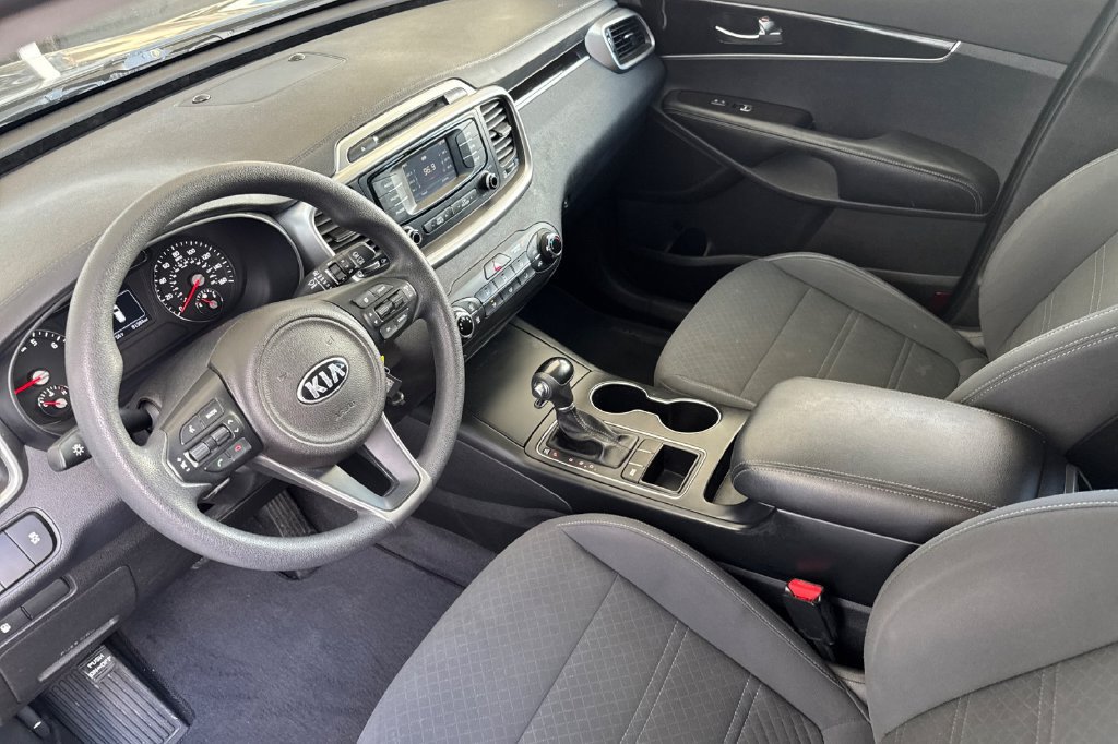 Used 2016 Kia Sorento LX FWD image 4
