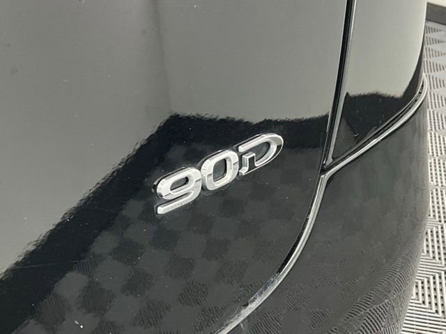 Used 2016 Tesla Model X 90D image 25