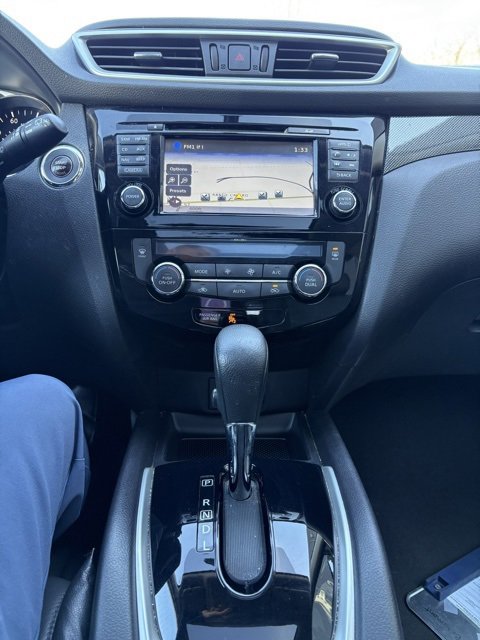 Used 2015 Nissan Rogue SL w/ SL Premium Package image 9