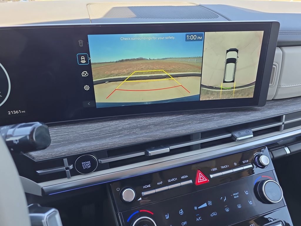 Used 2025 Hyundai Santa Fe Limited image 24