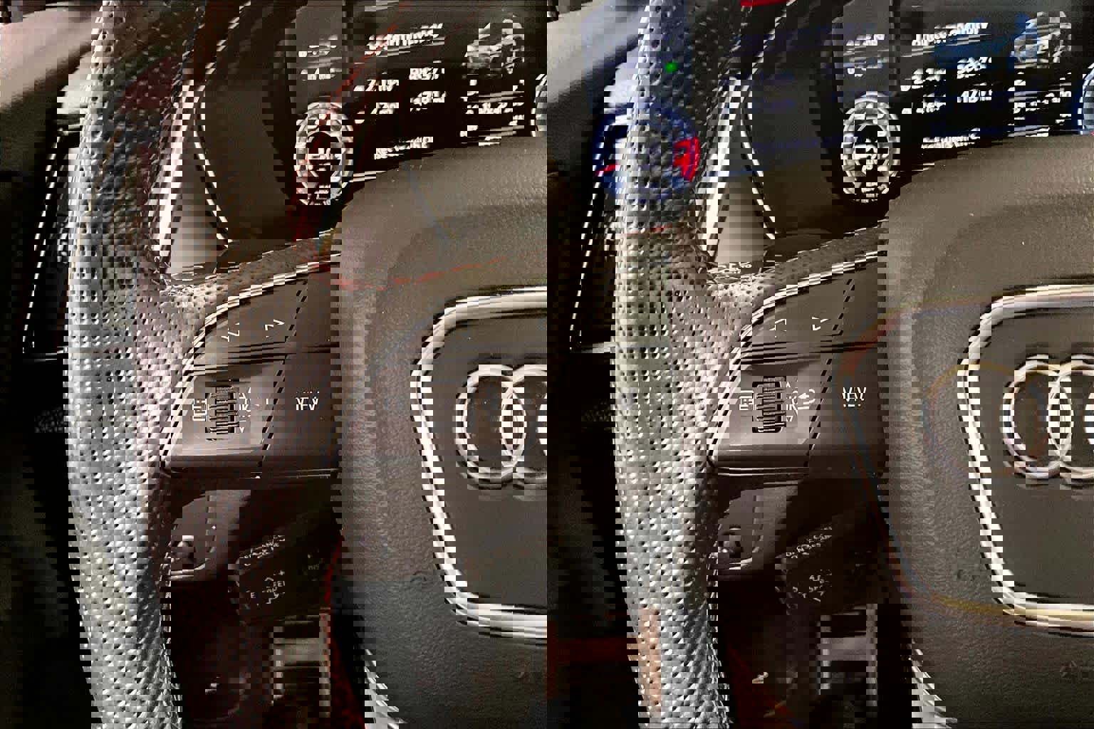 Used 2022 Audi SQ5 Premium Plus w/ Premium Plus Package image 23