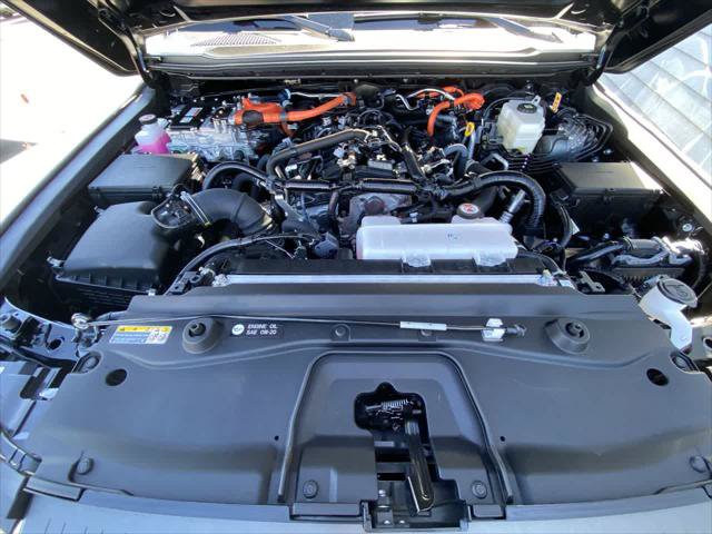 Certified 2025 Toyota Land Cruiser w/ Premium Package AWD/4WD image 25