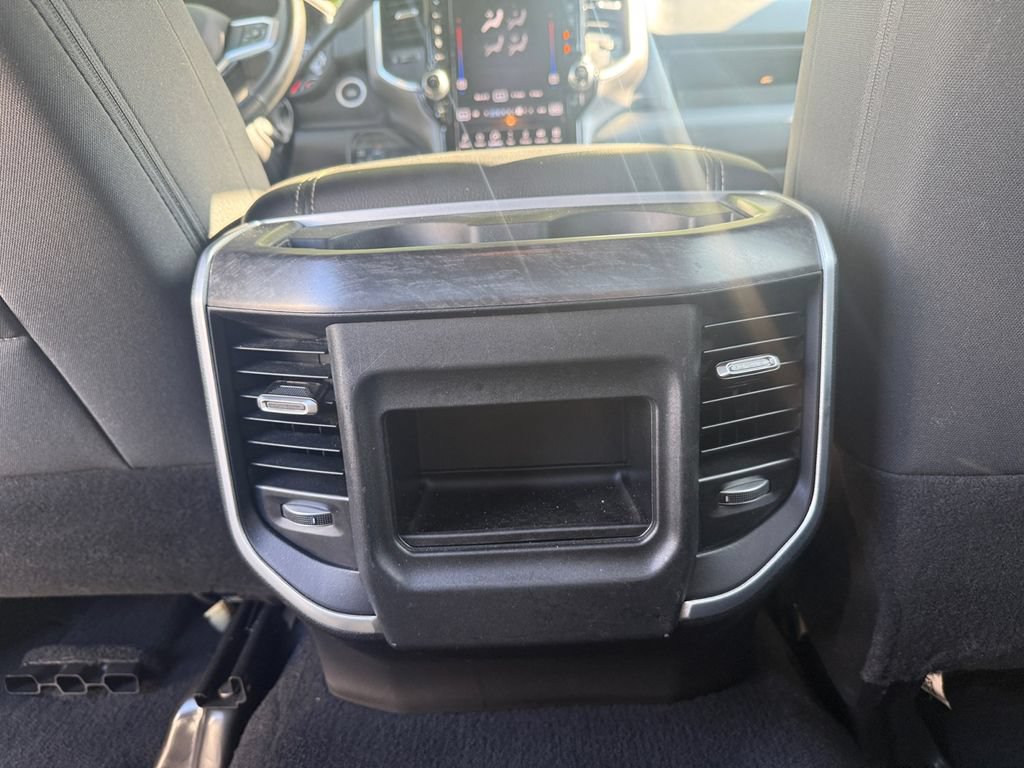 Used 2024 RAM 3500 Big Horn w/ Sport Appearance Package AWD/4WD image 29