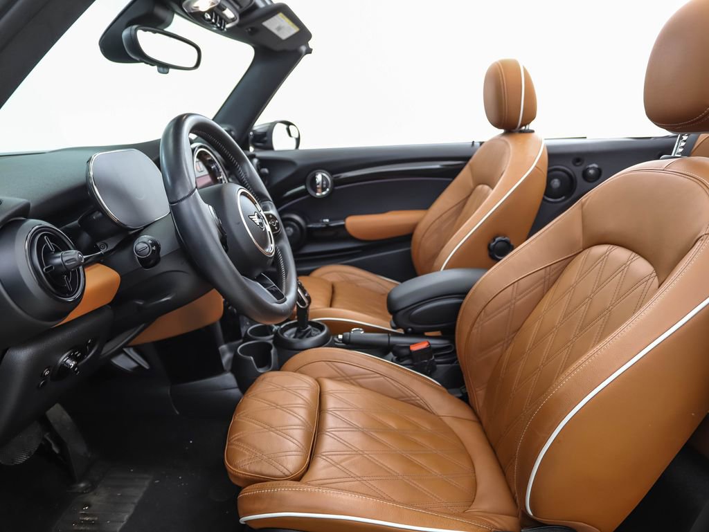 Used 2023 MINI Cooper S w/ Signature Upholstery Package image 11