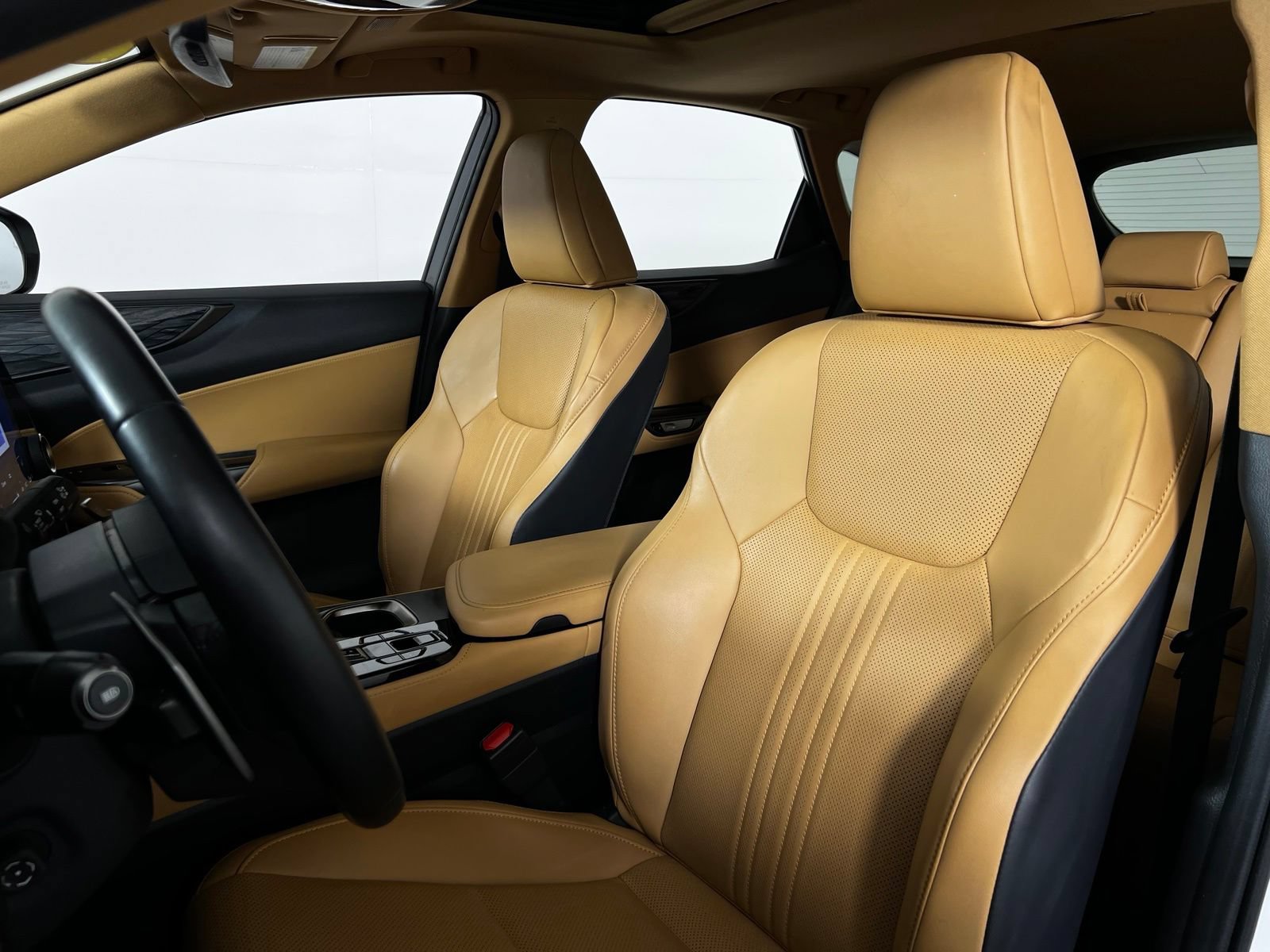Used 2025 Lexus NX 350 AWD w/ Accessory Package (K3) image 13