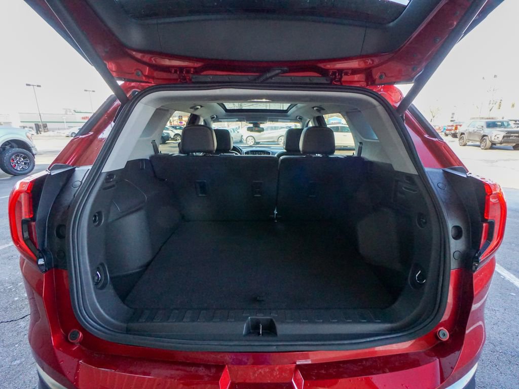 Used 2022 GMC Terrain AT4 w/ Infotainment Package II image 11